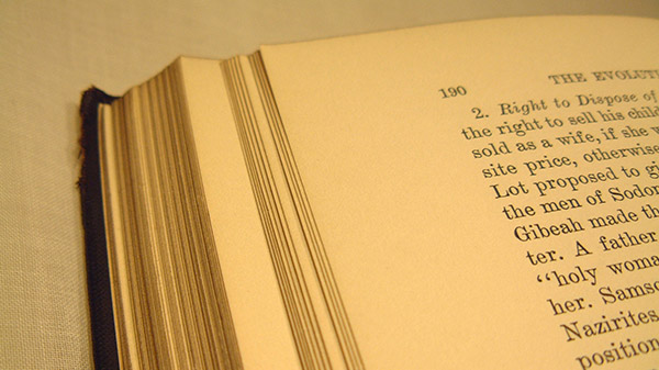 Photograph of the book's open at page 190